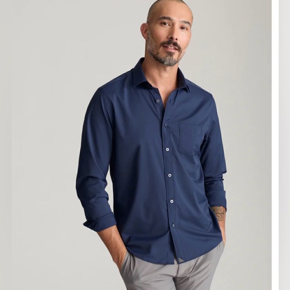 #141 UNTUCKit Slim Cut Navy Print Button Down